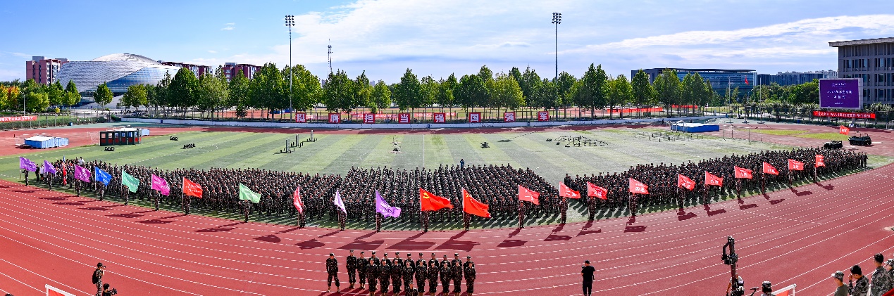 挺膺担当，强国强军！高燃！2024·PG电子学子，请您检阅！——北京建筑大学举行2024级学生军训闭营式