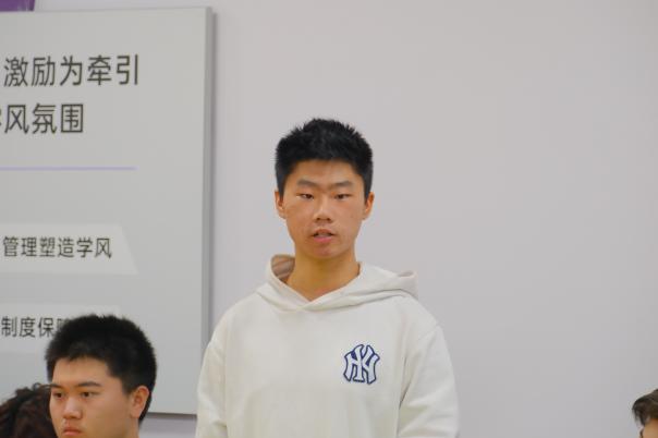 土木学院召开深入贯彻中央八项规定精神学习教育学生座谈会